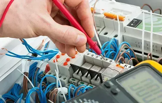 Professional electrician in Balham
